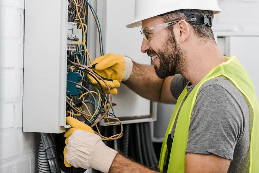 electrician reading